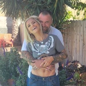 Meet your Posher, Mara